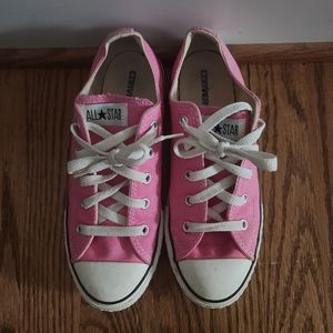 Converse Pink